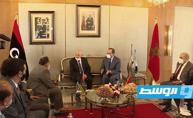 استقبال رئيس مجلس النواب المغربي للمستشار عقيلة صالح لدى وصوله الرباط، الخميس 3 يونيو 2021. (الإنترنت)