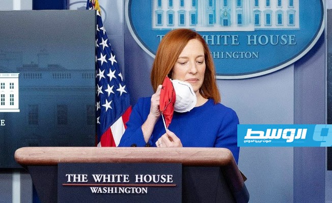واشنطن: البيت الأبيض يقبل استقالة أحد مساعدي الناطقة باسم بايدن
