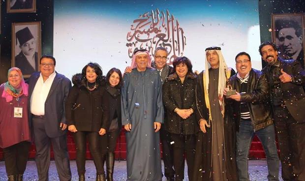 «الطوق والأسورة» أول عرض مصري يفوز بجائزة «المسرح العربي»