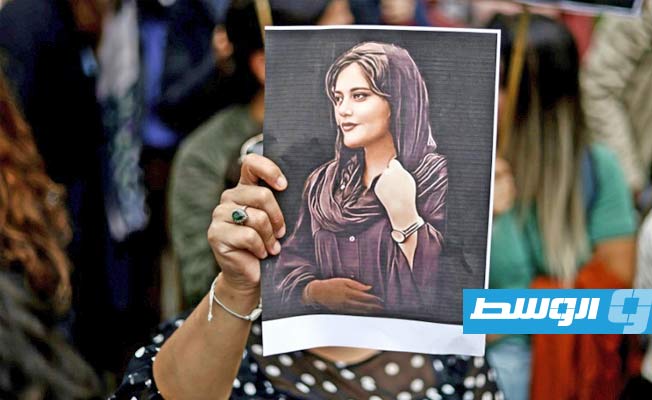 إيران: توقيفات جديدة قبيل ذكرى وفاة مهسا أميني