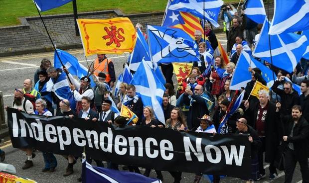 20 ألف متظاهر يطالبون باستقلال اسكتلندا