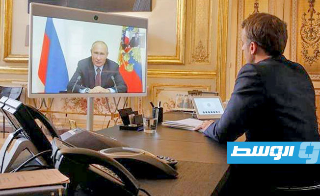 بوتين يحذر ماكرون من التدخل في بيلاروسيا