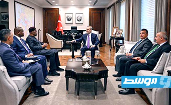 باتيلي ووزير خارجية تركيا يدعوان للتفاوض حول القضايا الخلفية بشأن الانتخابات