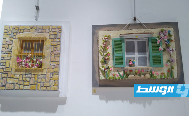 افتتاح معرض «حوار مع البعد الثالث» للفنان التشكيلي محمد التومي (بوابة الوسط)