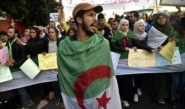 المتظاهرون الجزائريون متمسكون بإسقاط النظام في الذكرى الأولى لحراكهم