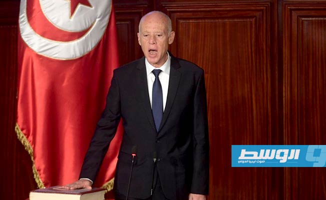 الرئيس التونسي يعتزم تقديم مبادرة لحل الأزمة الليبية