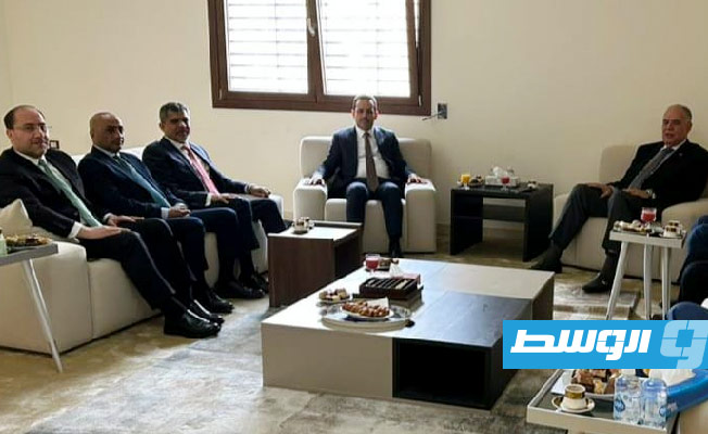 العراق يرغب في إعادة فتح سفارته بليبيا