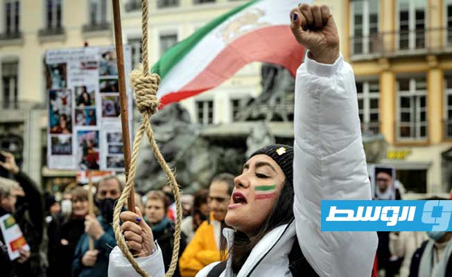 إيران تكثف قمع التظاهرات وسط تنديد من الأمم المتحدة بعقوبات الإعدام