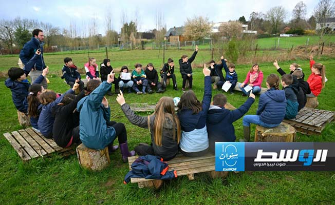 الطبيعة بيئة للتعلّم في بلجيكا بسبب المدارس الخارجية