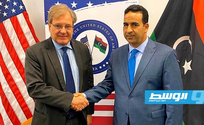 النائب الأول لرئيس مجلس النواب يلتقي السفير الأميركي لدى ليبيا في تونس