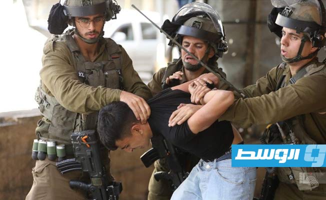 الاحتلال يعتقل 27 فلسطينيا من الضفة بينهم مصور «وفا»