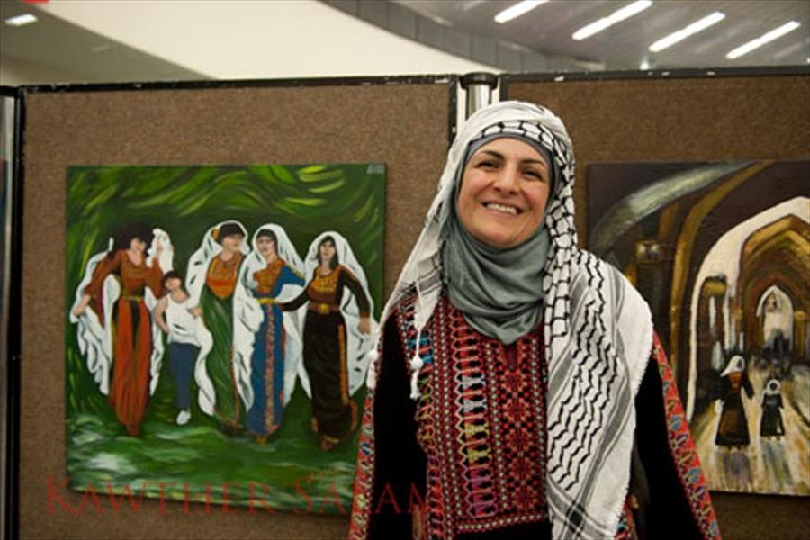 فنانة فلسطينية تحقق حلمها بعرض أعمالها فى رام الله