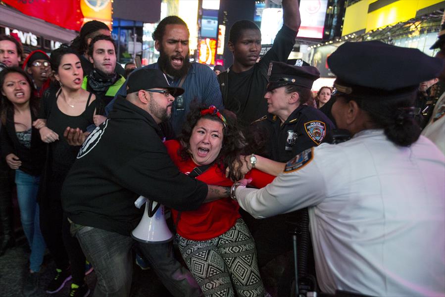 القبض على عشرات الأميركيين خلال سلسلة مسيرات احتجاج على عنف الشرطة