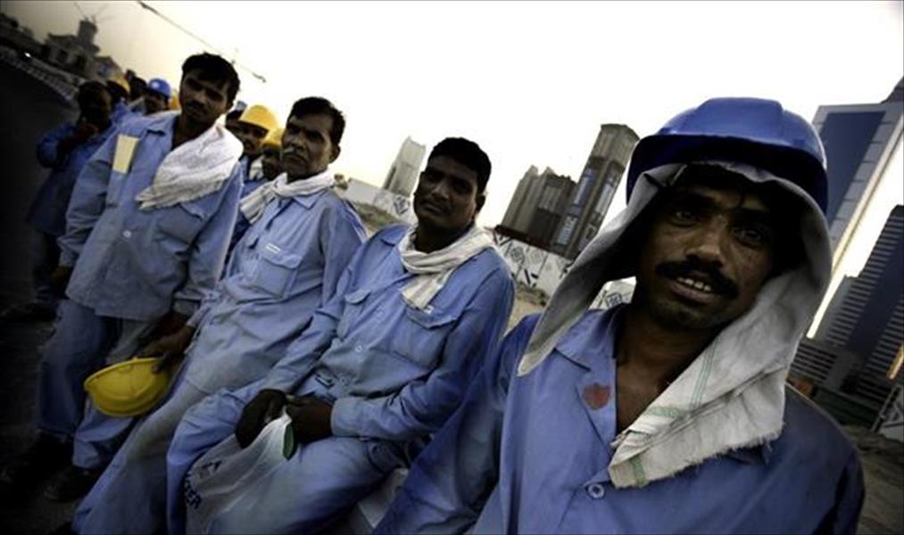 قطر تلغي نظام «الكفالة» نهاية 2015
