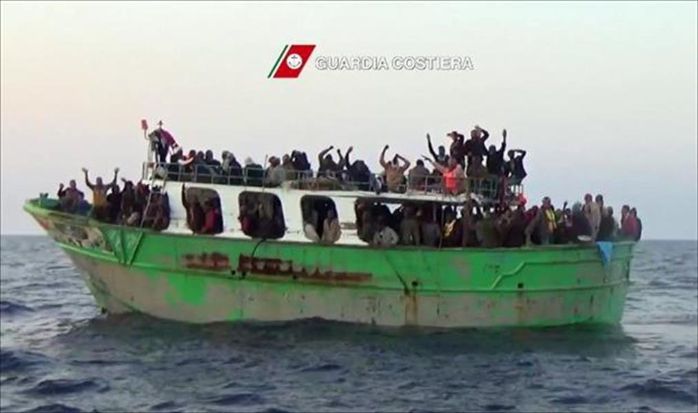 إنقاذ 98 مهاجرًا قبالة سواحل صقلية
