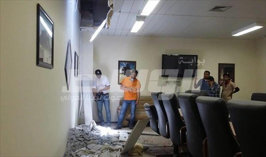 قذيفة تصيب مدخل مركز بنغازي الطبي