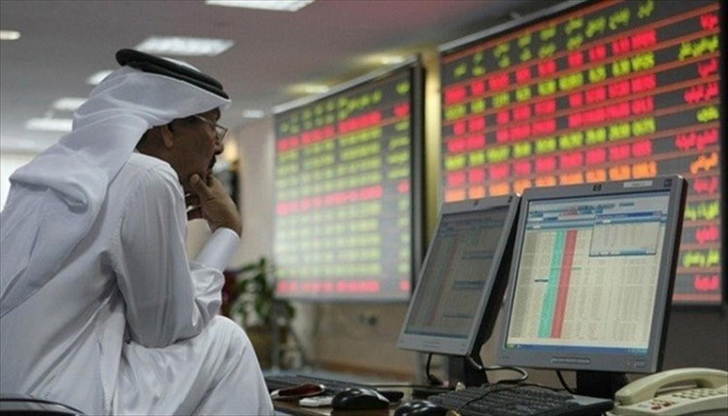 تباين أسواق الخليج وهبوط مصر بفعل تراجع برنت و«هدنة اليمن»