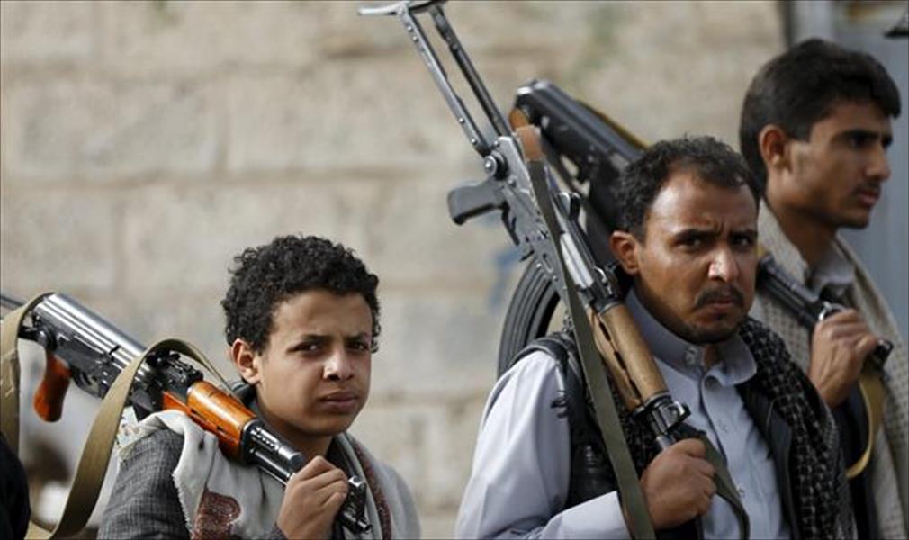 «واشنطن بوست»: الفقر يدفع أطفال اليمن إلى صفوف التشكيلات المسلحة