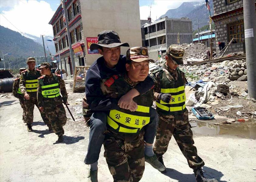 بالصور: هلع في نيبال بسبب الزلزل الجديد