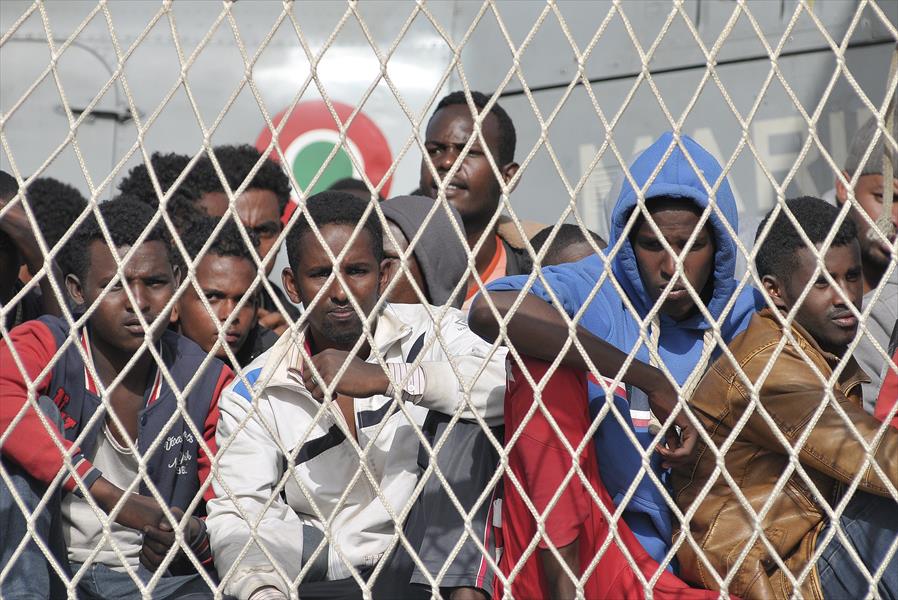 «ذا غارديان» تنشر تفاصيل العملية العسكرية الأوروبية ضد الهجرة في ليبيا