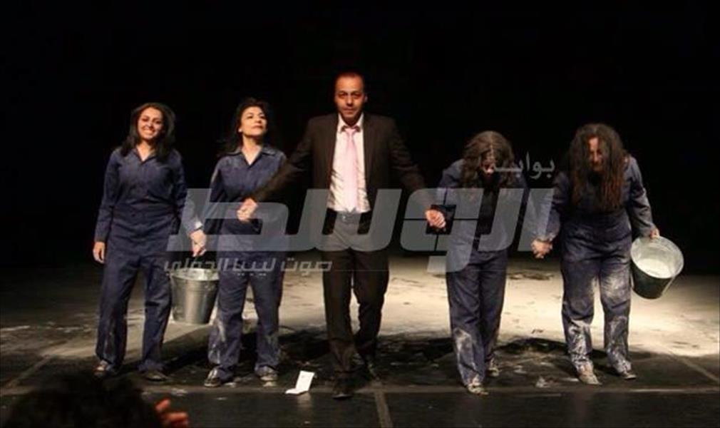 إياد شطناوي لـ «بوابة الوسط»: عرض «حرير آدم» ينصف المرأة