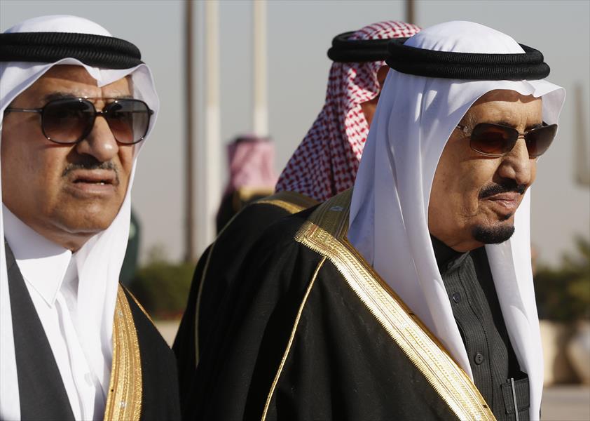 العاهل السعودي يتوعد المسؤولين عن الهجوم الانتحاري