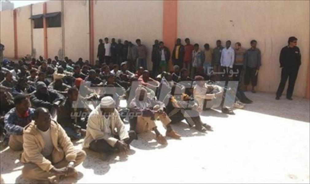 القبض على 33 مهاجرًا غير شرعي في بنغازي