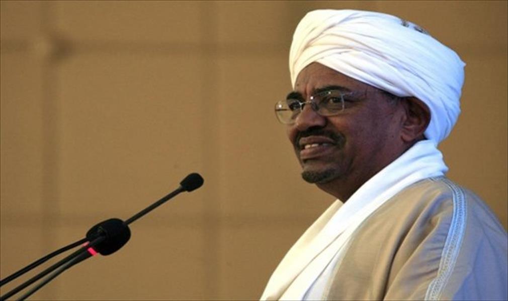 الرئيس السوداني يتسلم رسالة عبد الله الثني