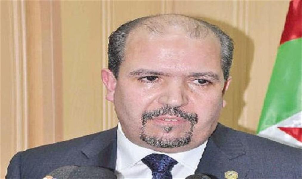 وزير جزائري يتهم دولة عربية بتوزيع مادة مخدرة مجانًا في ليبيا