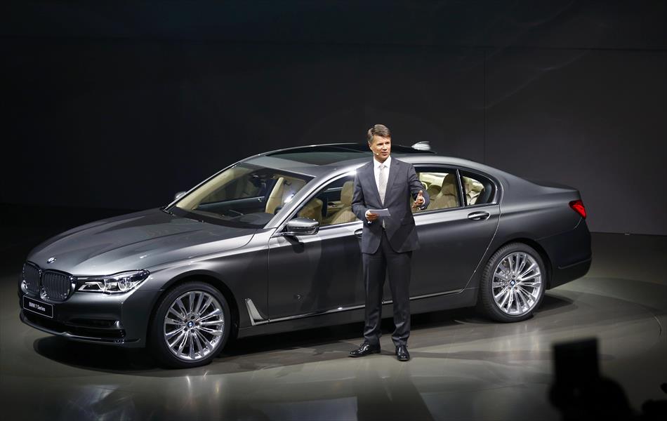بالصور: طراز جديد من الفئة السابعة لـ«BMW» بوزن أقل ومحرك أقوى