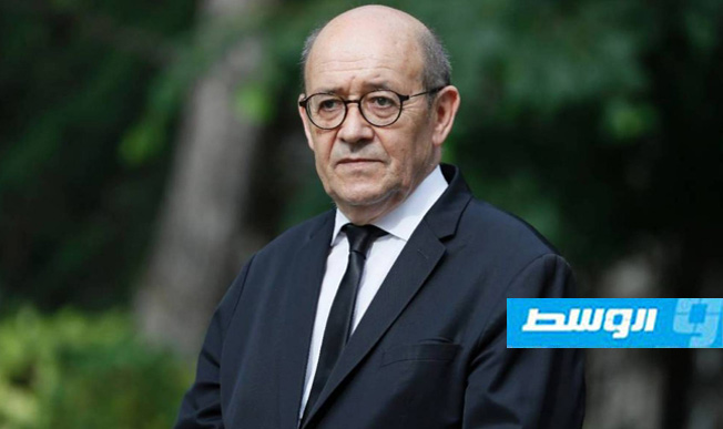 لودريان: فرنسا تتابع العملية الانتخابية في الجزائر عن كثب