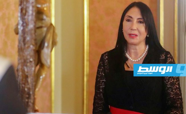استقالة وزيرة خارجية بيرو بعد تلقيها لقاح «كورونا» قبل الشعب