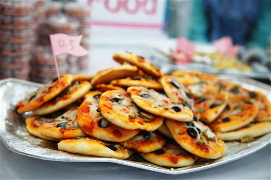 «عشاق الطعام الخيري» تقيم معرضها الأول في بنغازي
