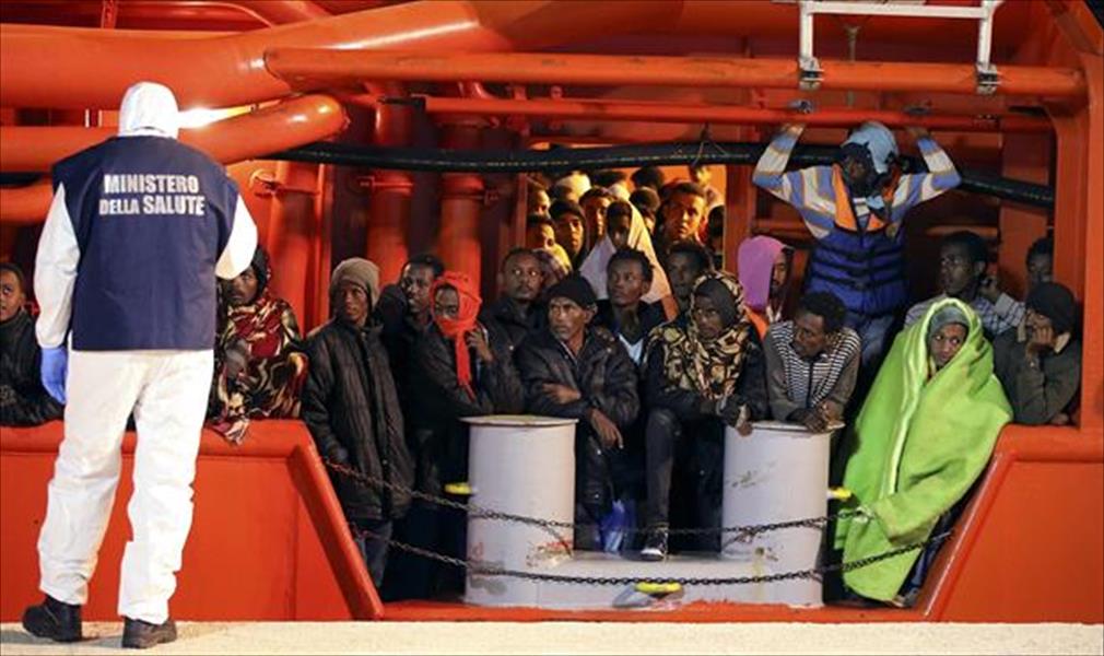 بريطانيا تستعين بـ «جواسيس» لتتبع جماعات تهريب المهاجرين من السواحل الليبية