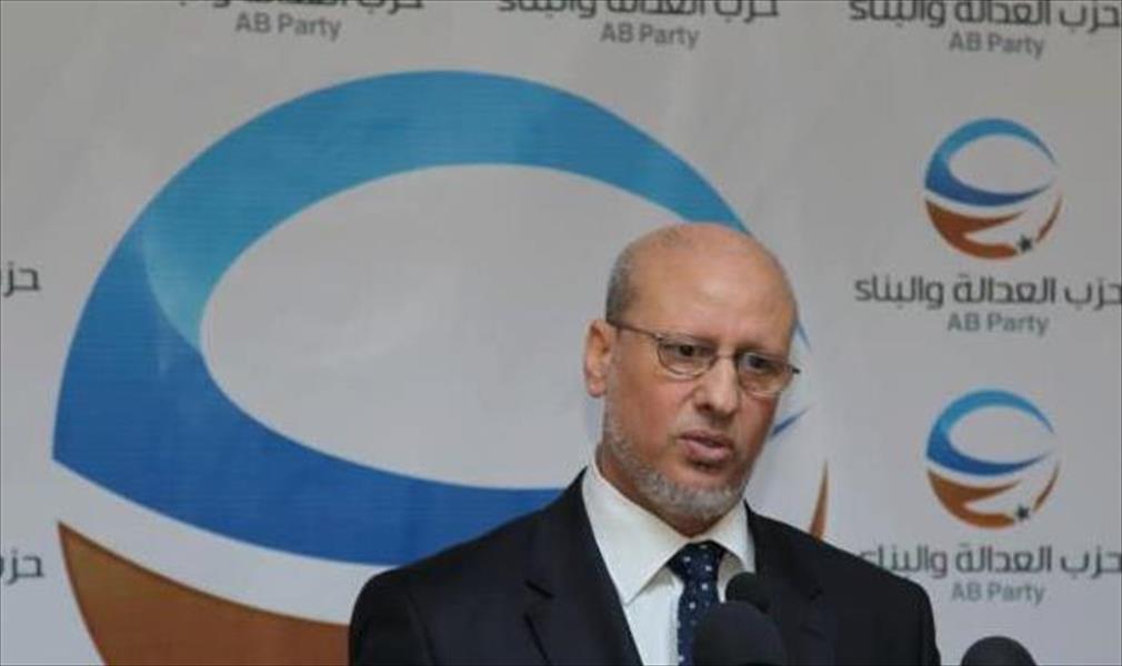 رئيس حزب العدالة والبناء: أعضاء من جماعة الإخوان المسلمين انسحبوا من الحزب