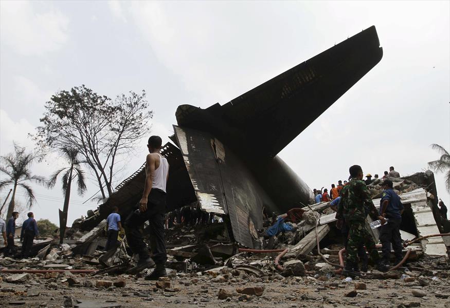 بالصور: ارتفاع عدد ضحايا الطائرة الإندونيسية إلى 116 شخصًا
