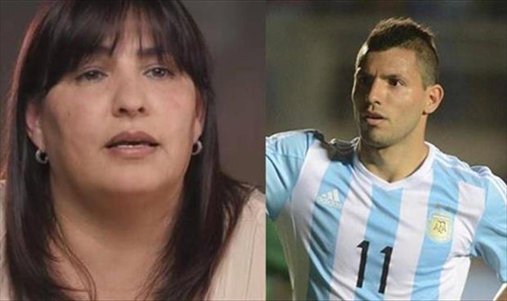 والدة أغويرو: نصف ثروات لاعبي الأرجنتين مقابل بطولة للمنتخب