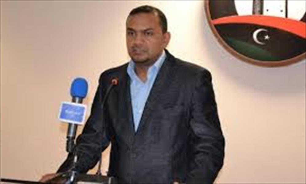 مجلس بنغازي المحلي يهدد بحجب الواردات المالية على المطار والميناء