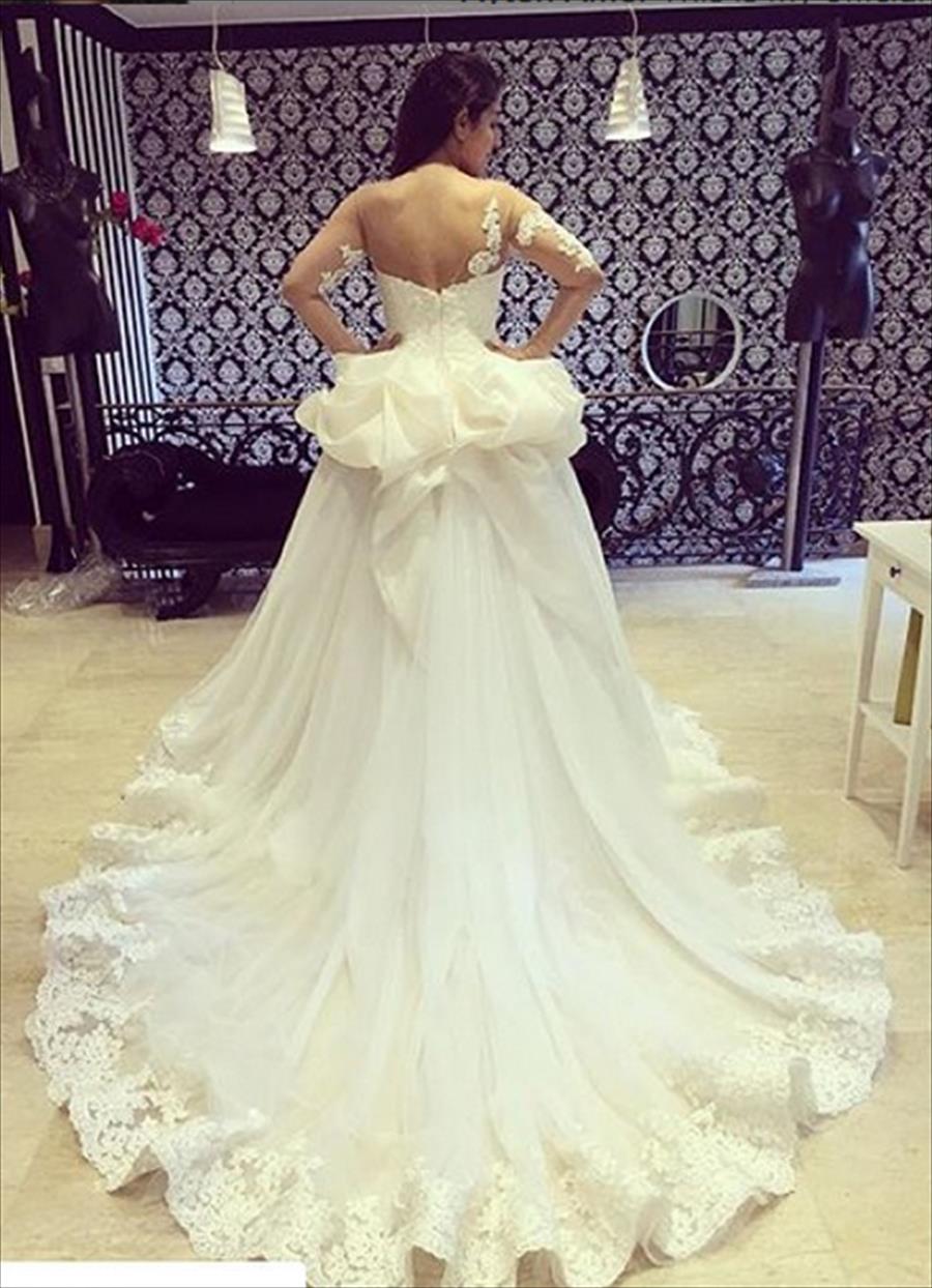 صورة: أيتن عامر توجه رسالة لمنتقدي فستان زفافها