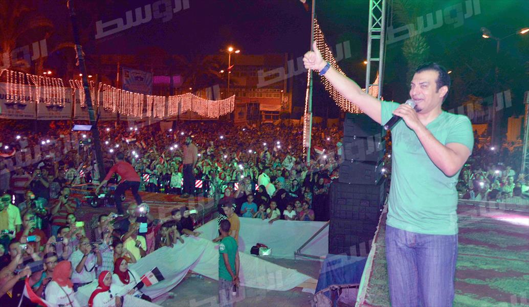 بالصور: إيهاب توفيق يشارك في احتفال بورسعيد بقناة السويس الجديدة