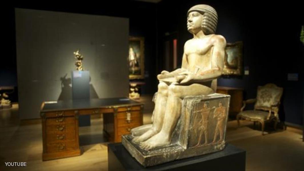 مصر تناشد العالم استرداد تمثال فرعوني من متحف بريطاني