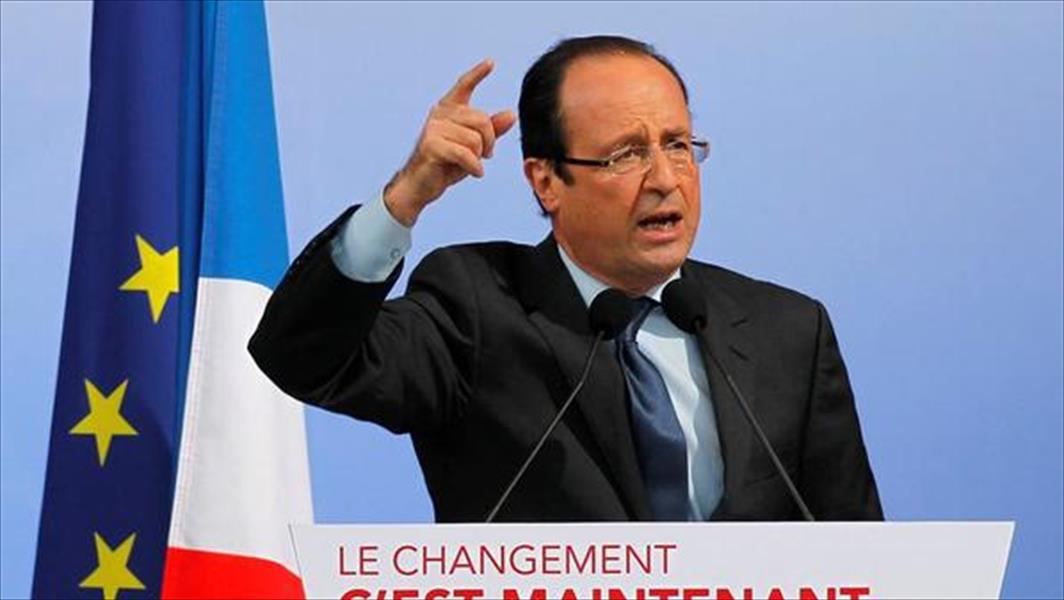 هولاند يعلن دعم ماكرون: لوبان «مجازفة» بالنسبة لفرنسا