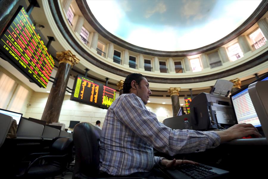 البورصة المصرية توقف تداول سهم «جهينة» بعد هبوطه 10%