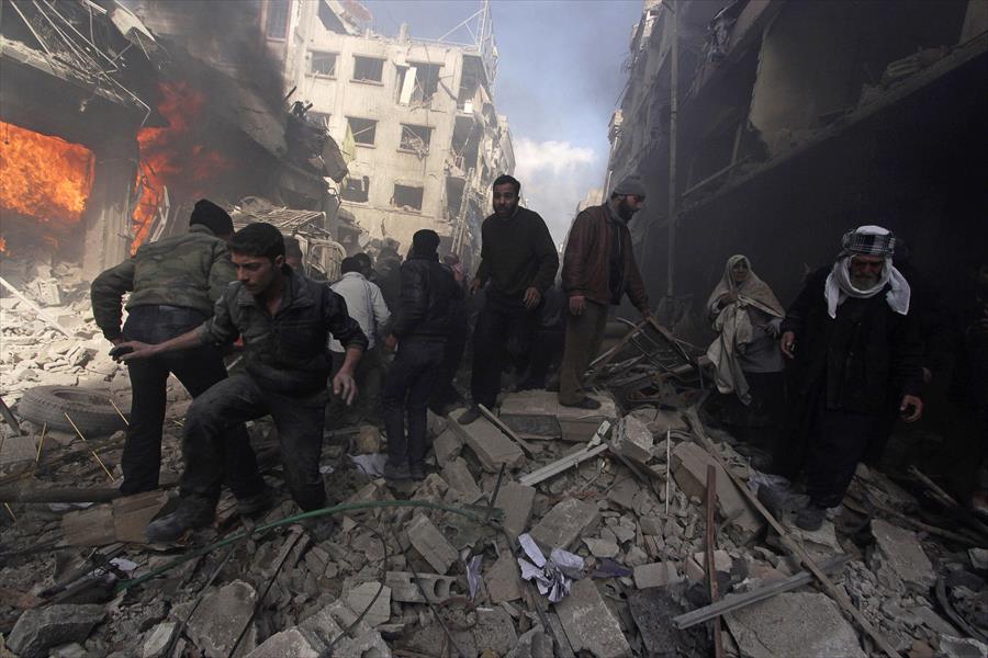 المرصد السوري: 100 قتيل ضحايا الهجوم على قرية دوما