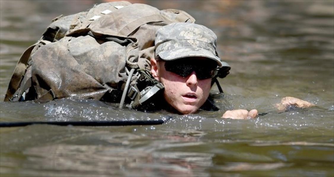 الجيش الأميركي يعلن اجتياز أول امرأتين دورة تدريب شاقة