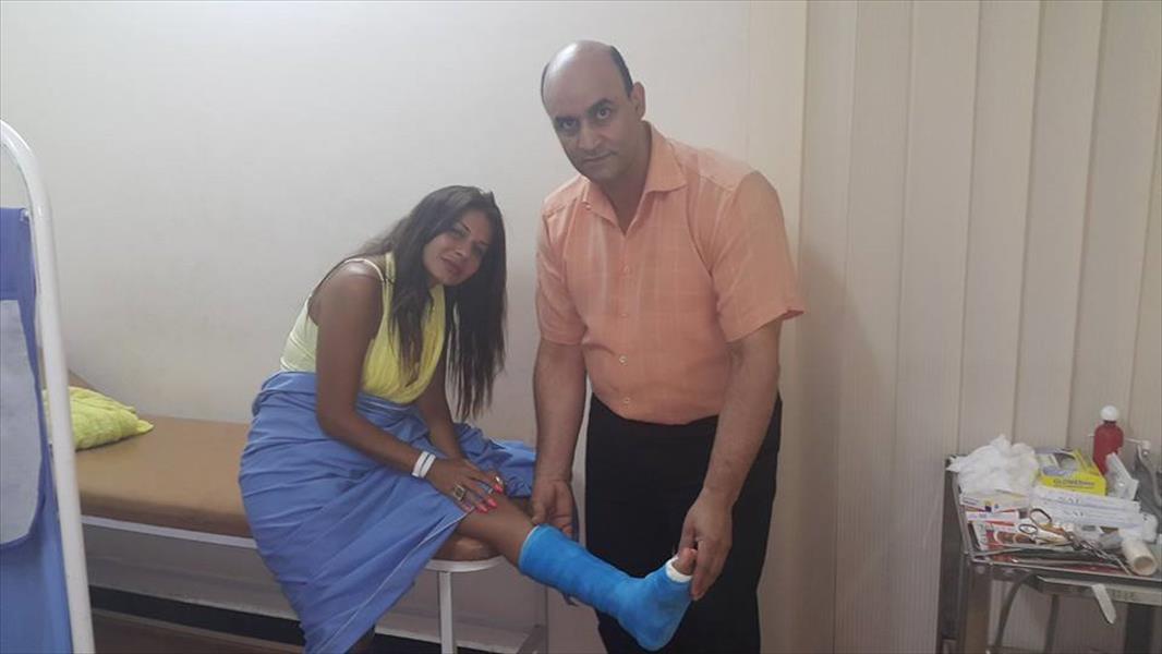 نجلاء بدر تتعرض لكسر في ساقها (صورة)