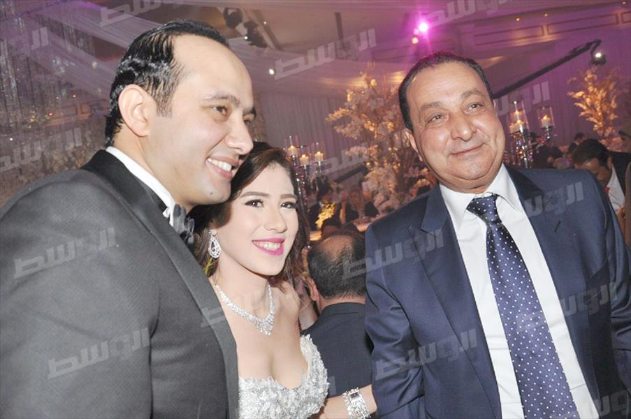 بالصور: عمرو دياب يحيي حفل زفاف نرمين وبسام