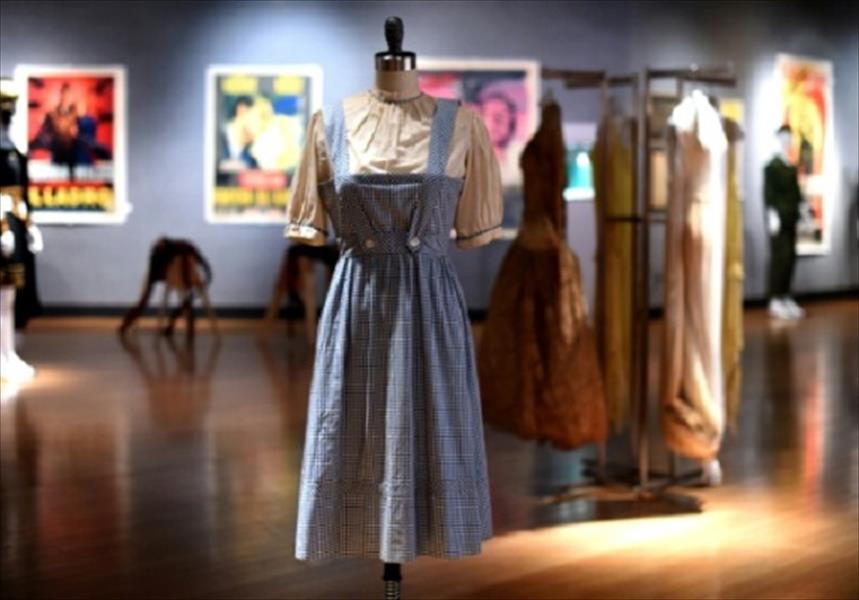 بيع فستان ارتدته جودي غالارند بـ1,56 مليون دولار