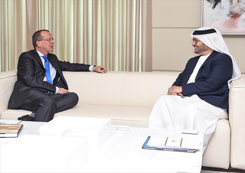 كوبلر يلتقي وزير الشؤون الخارجية الإماراتي في دبي
