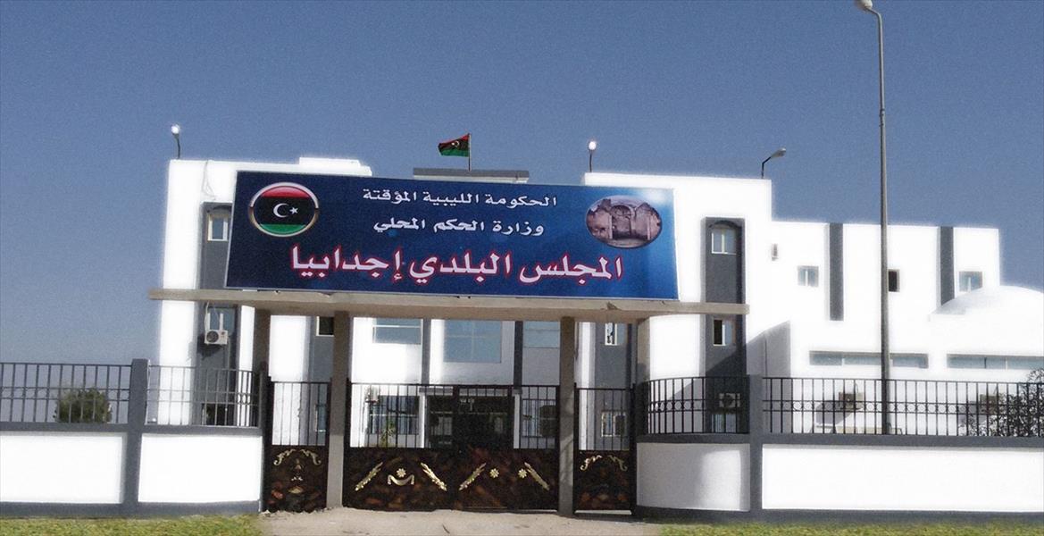 عميد بلدية اجدابيا يعلن وقف إطلاق النار ويحذر من تكرار «سيناريو بنغازي»